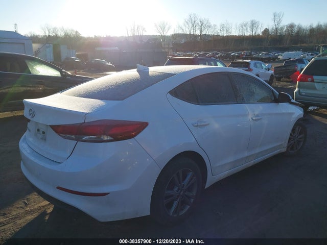 2017 HYUNDAI ELANTRA SE VIN: 5NPD84LF0HH052163