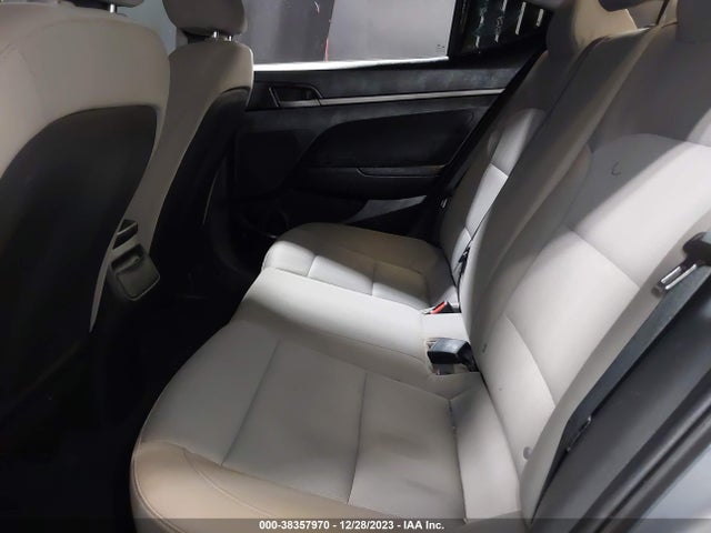 Hyundai ELANTRA SE 2017 5NPD74LF3HH136108 Image 8