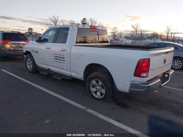 1C6RR7GT9HS540847 RAM 1500 Slt Quad Cab 4x4 6'4 Box
