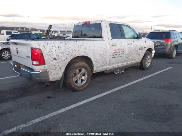 1C6RR7GT9HS540847 RAM 1500 Slt Quad Cab 4x4 6'4 Box