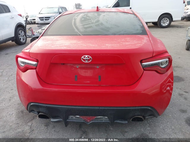 Toyota 86 2018 JF1ZNAA16J9701599 Image 16