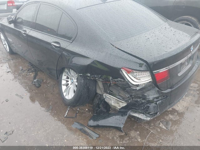 WBAYA8C53ED825307 BMW 750i