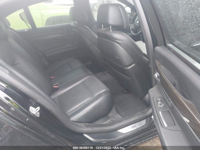 WBAYA8C53ED825307 BMW 750i