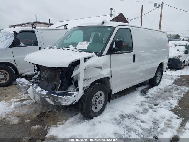 GMC Savana Cargo Rwd 2500 Regular Wheelbase Work Van 2022 1GTW7AF75N1162756 Image 2