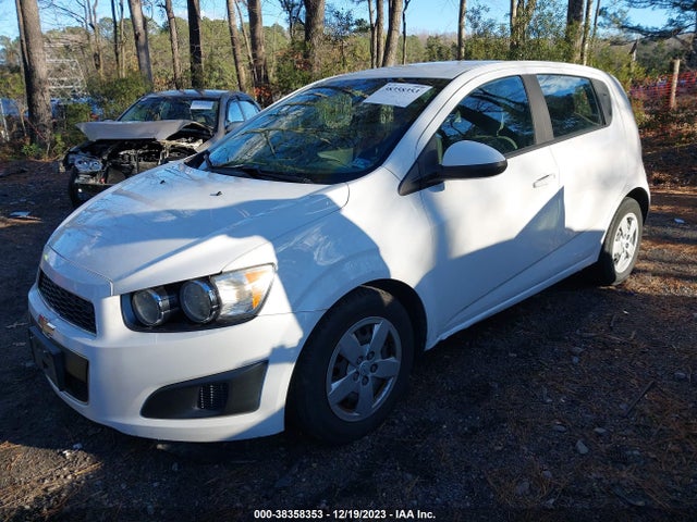 Chevrolet Sonic Ls Auto 2014 1G1JA6SH0E4121840 Image 2