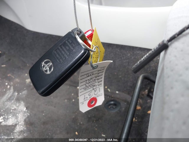 Toyota Prius Two 2014 JTDKN3DU6E1768480 Image 11