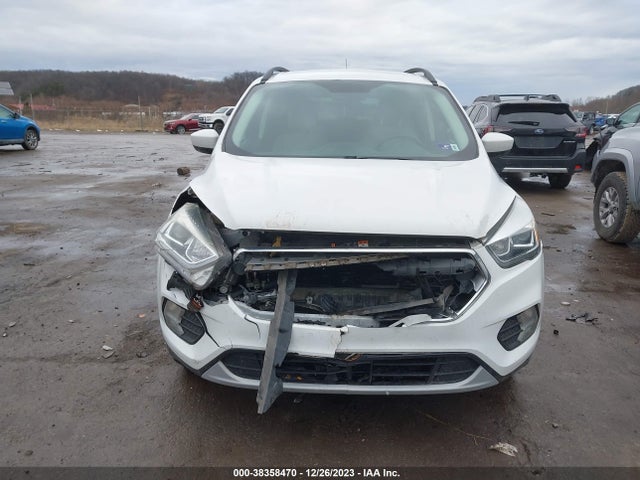 2017 FORD ESCAPE SE VIN: 1FMCU9GD0HUA21557