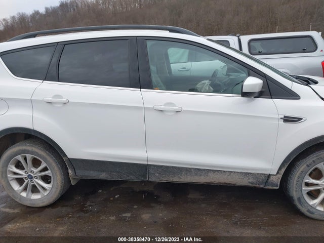 2017 FORD ESCAPE SE VIN: 1FMCU9GD0HUA21557
