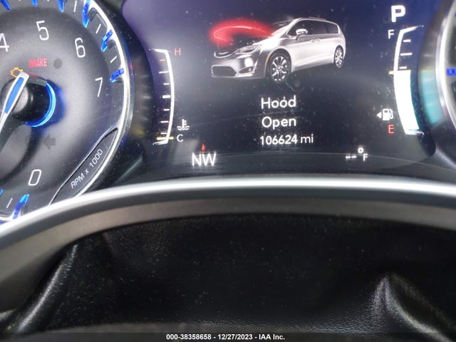 Chrysler Pacifica Limited 2017 2C4RC1GG7HR505123 Image 7