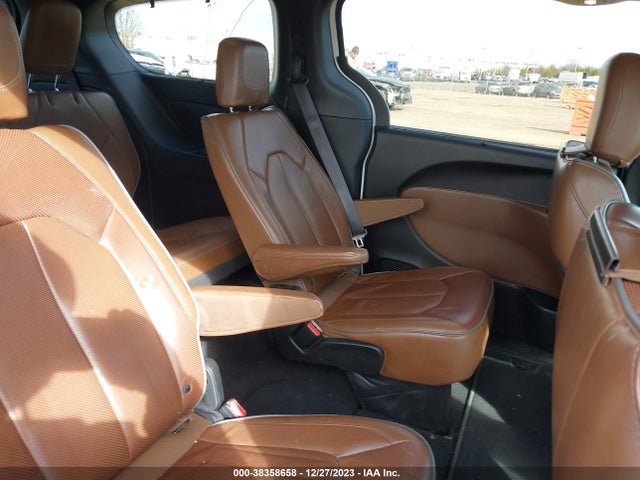 Chrysler Pacifica Limited 2017 2C4RC1GG7HR505123 Image 8
