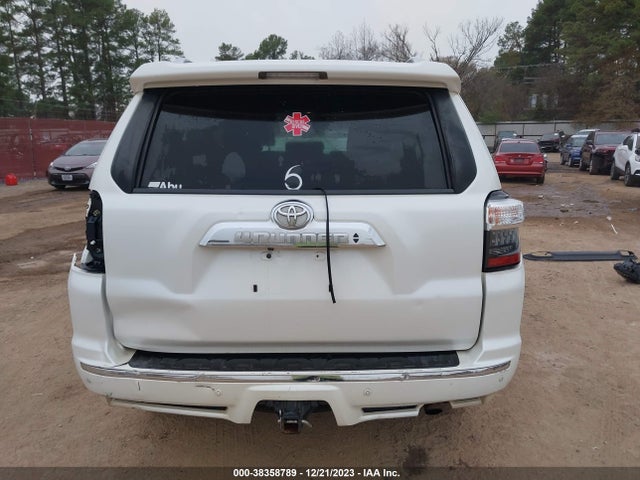 Toyota 4runner Limited 2014 JTEBU5JR9E5152050 Image 17