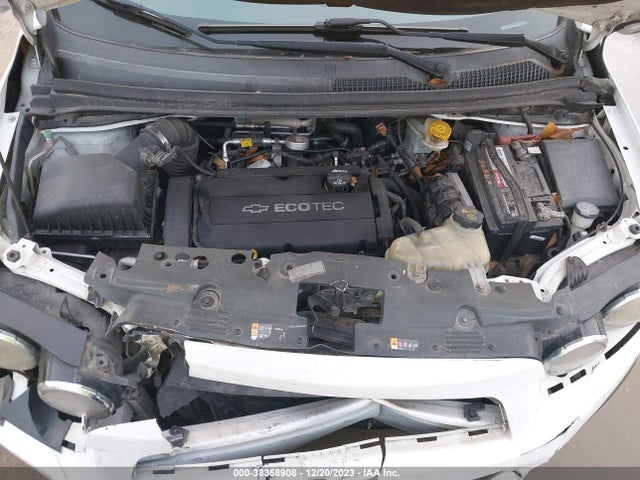 Chevrolet Sonic Ls Auto 2015 1G1JA6SHXF4186485 Image 10