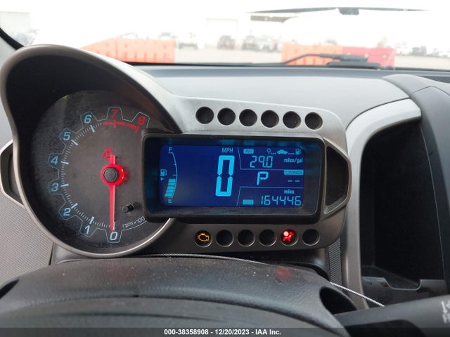 Chevrolet Sonic Ls Auto 2015 1G1JA6SHXF4186485 Image 7