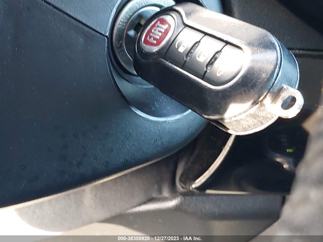 2015 FIAT 500L ZFBCFADH8FZ035054 Photo 10