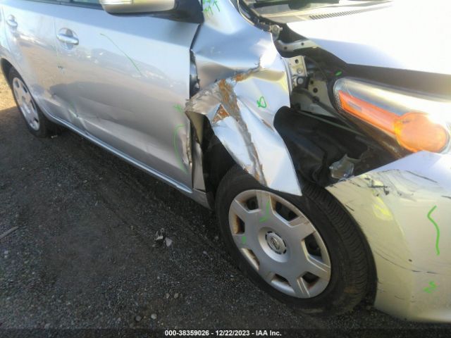 JTKKUPB41E1040040 Scion XD