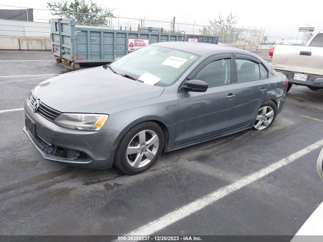 3VW2K7AJXEM237602 Volkswagen Jetta 2.0l S