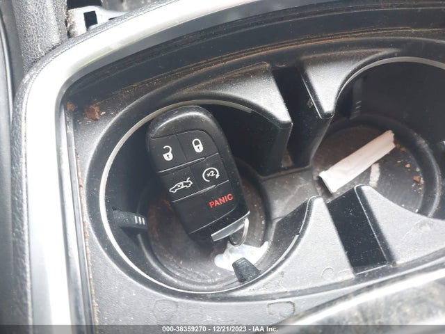 2C3CCAKG0FH899651 Chrysler 300C