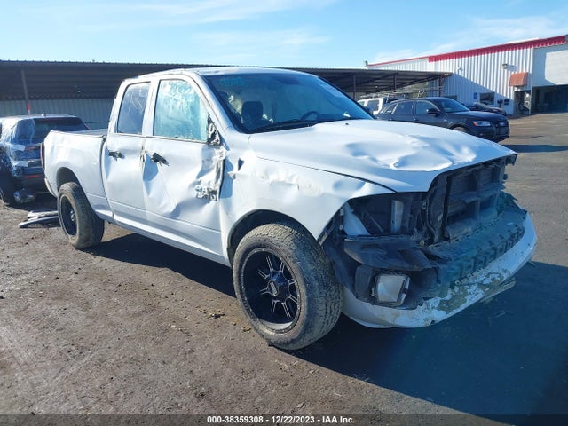 RAM 1500 Express Quad Cab 4x2 6'4 Box 2018 1C6RR6FG0JS341741 Image 1