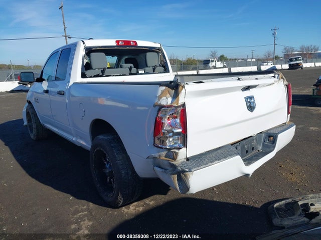 RAM 1500 Express Quad Cab 4x2 6'4 Box 2018 1C6RR6FG0JS341741 Image 3