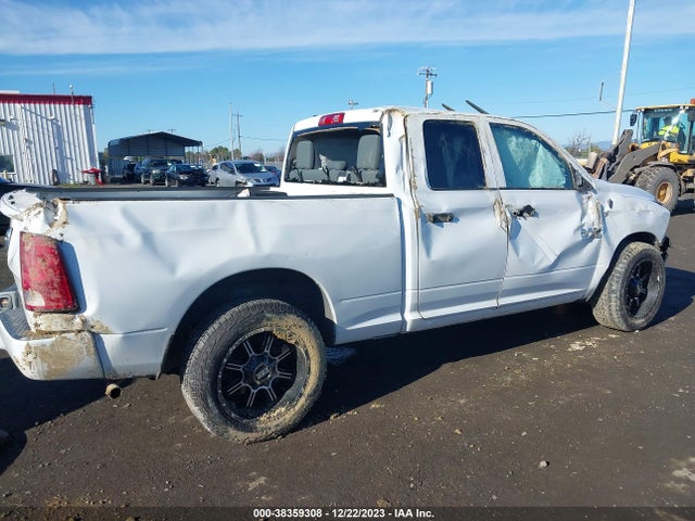 RAM 1500 Express Quad Cab 4x2 6'4 Box 2018 1C6RR6FG0JS341741 Image 6