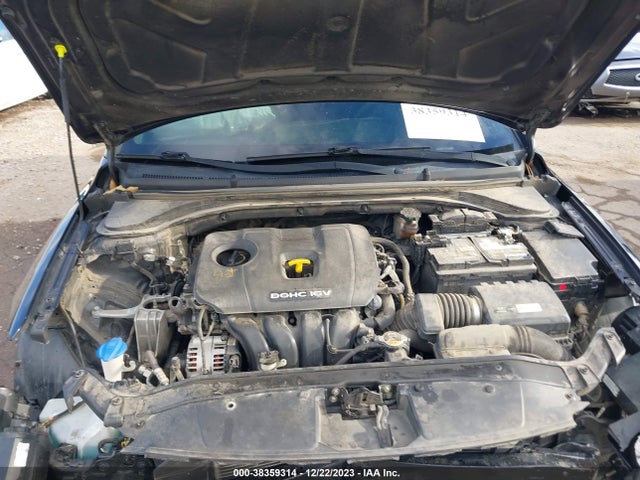 Hyundai Elantra Value Edition 2018 5NPD84LF0JH322191 Image 10