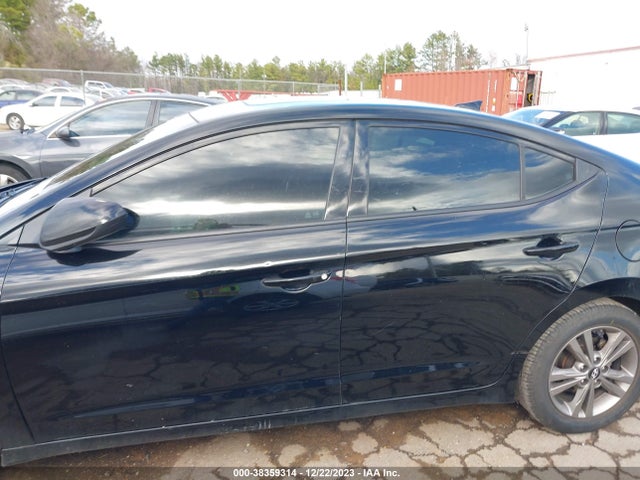 Hyundai Elantra Value Edition 2018 5NPD84LF0JH322191 Image 15