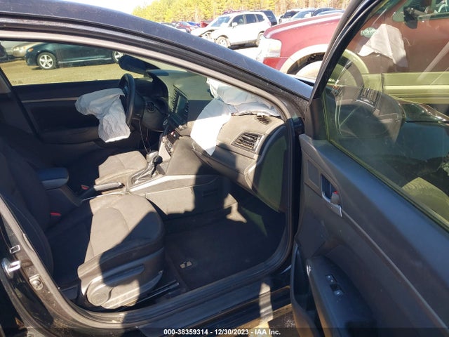 Hyundai Elantra Value Edition 2018 5NPD84LF0JH322191 Image 5