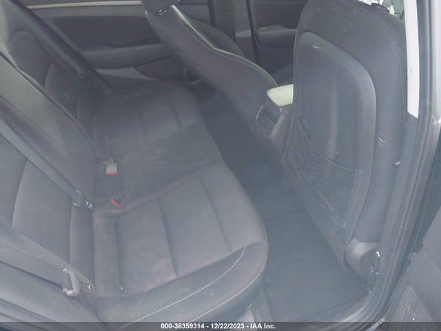 Hyundai Elantra Value Edition 2018 5NPD84LF0JH322191 Image 8