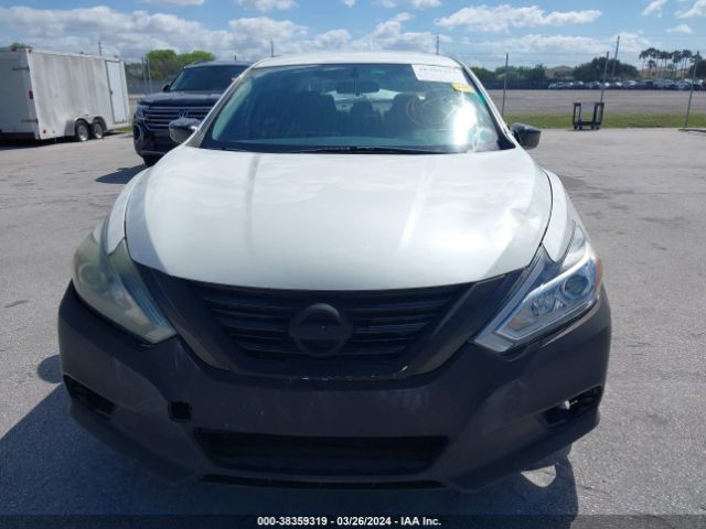 1N4AL3AP0HC185689 Nissan Altima 2.5 Sr