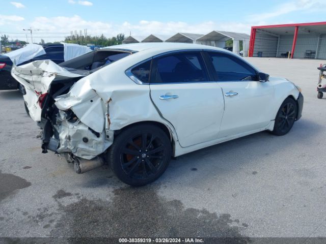 1N4AL3AP0HC185689 Nissan Altima 2.5 Sr