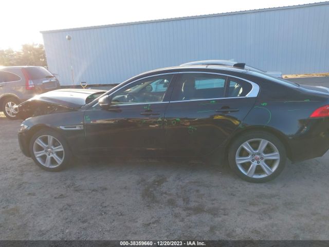 SAJAK4FX5JCP34824 Jaguar Xe 25t Prestige