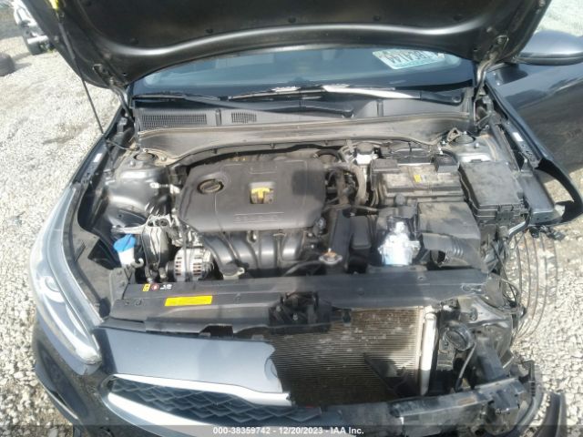 3KPF24AD8ME391585 KIA Forte Lxs