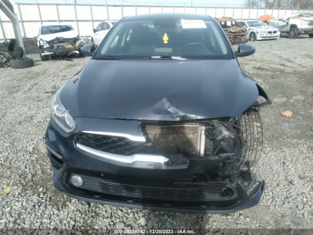 3KPF24AD8ME391585 KIA Forte Lxs