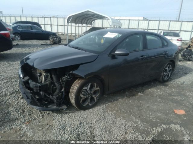 3KPF24AD8ME391585 KIA Forte Lxs