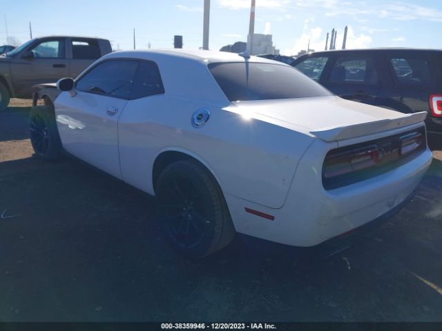 2C3CDZAGXJH258657 Dodge Challenger Sxt Plus