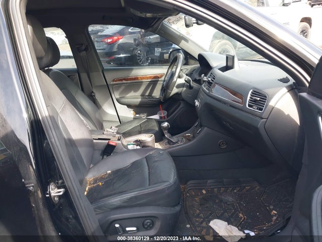 WA1HCCFS5HR000971 Audi Q3 2.0t Premium