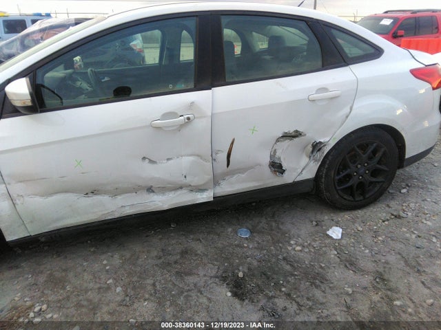 2016 FORD FOCUS SE VIN: 1FADP3F2XGL394063