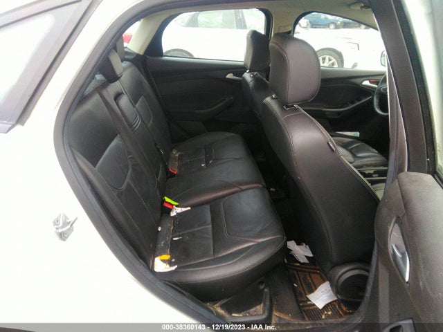 2016 FORD FOCUS SE VIN: 1FADP3F2XGL394063