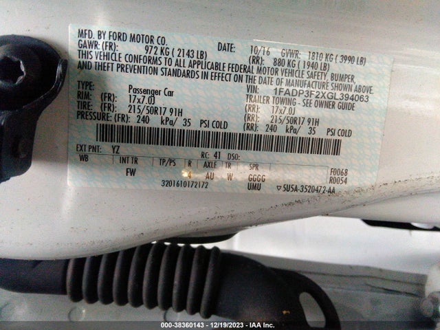 2016 FORD FOCUS SE VIN: 1FADP3F2XGL394063