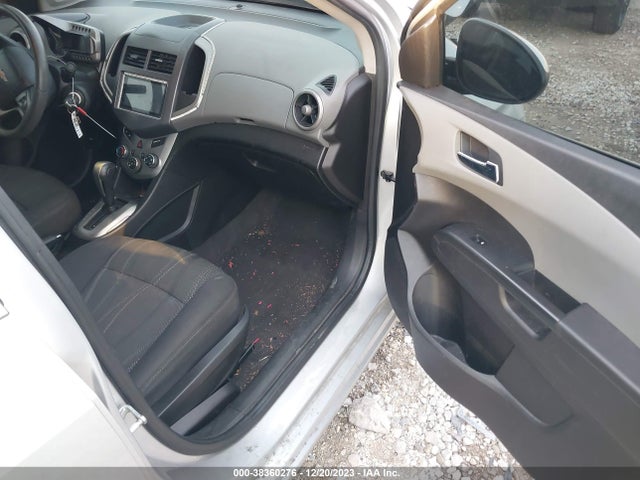Chevrolet Sonic Lt Auto 2014 1G1JC5SH0E4218573 Image 5