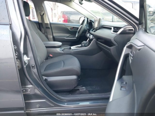 2019 TOYOTA RAV4 JTMG1RFV0KD034020 Photo 4