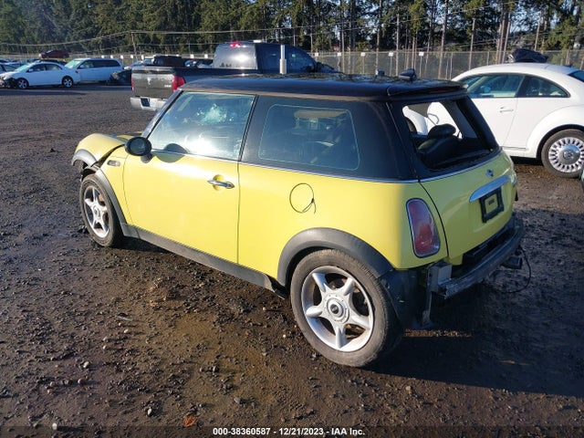 2004 MINI COOPER WMWRC33484TJ61082 Photo 2