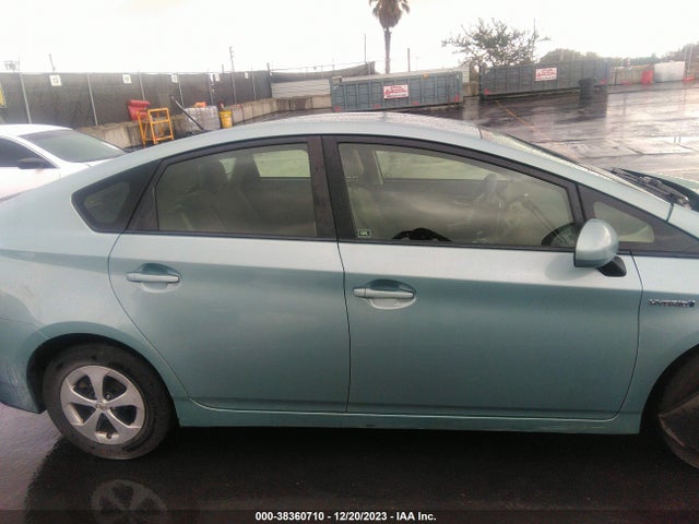 Toyota Prius Two 2015 JTDKN3DUXF1996208 Image 14