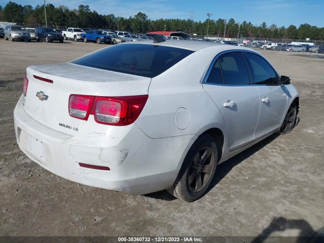 Chevrolet MALIBU LS 2015 1G11B5SLXFF248516 Image 4