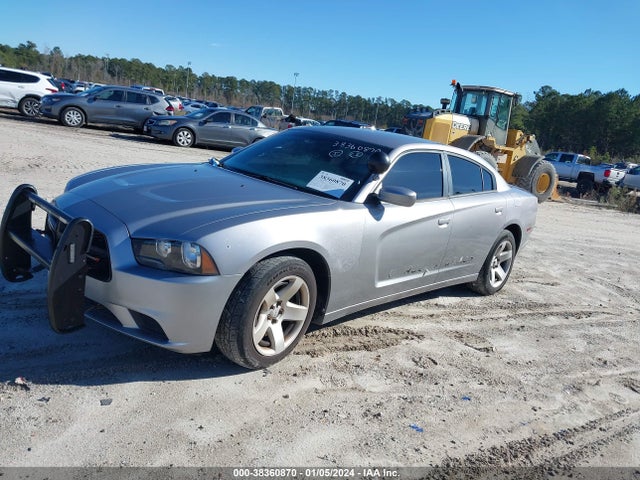 Dodge Charger Police 2014 2C3CDXAT4EH348250 Image 2