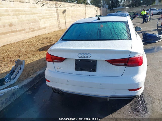 Audi A3 40 Premium 2019 WAUGUGFFXK1008768 Image 17