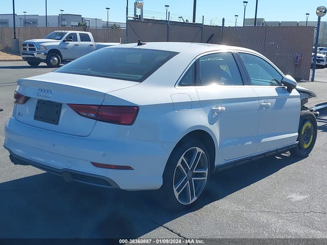 Audi A3 40 Premium 2019 WAUGUGFFXK1008768 Image 4