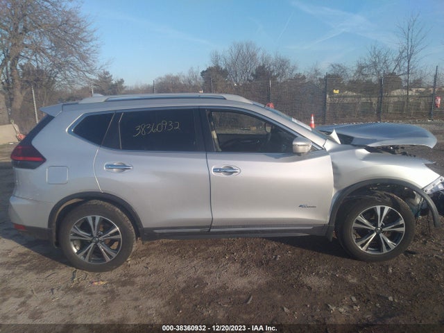 2017 NISSAN ROGUE HYBRID SL VIN: 5N1ET2MV8HC799403