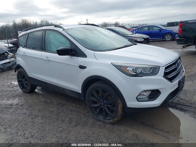 2018 FORD ESCAPE SE VIN: 1FMCU9GD3JUB78487