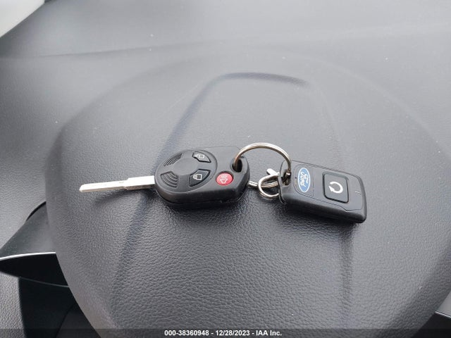 2018 FORD ESCAPE SE VIN: 1FMCU9GD3JUB78487